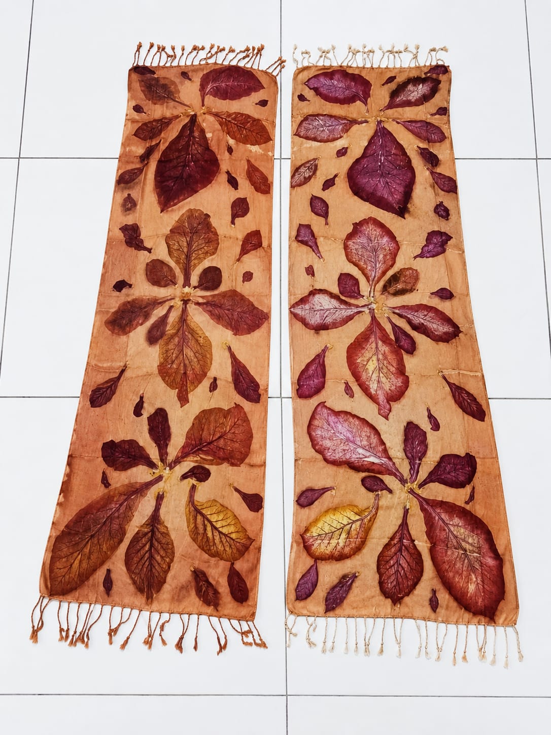 Pashmina Ecoprint Daun Ketapang Elegance